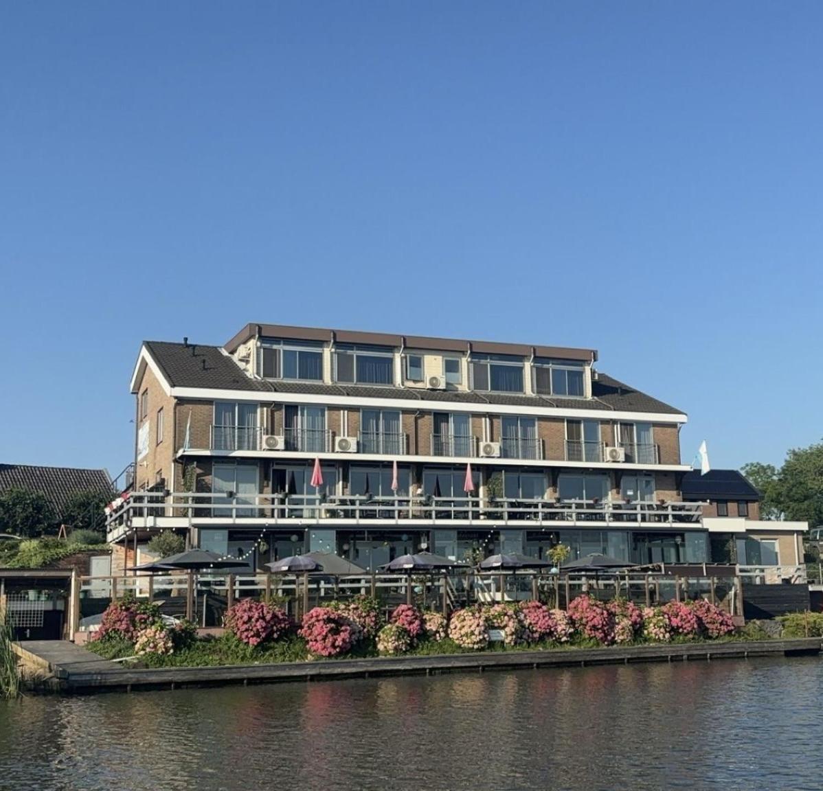 Hotel Aan De Linge Kedichem Exterior photo